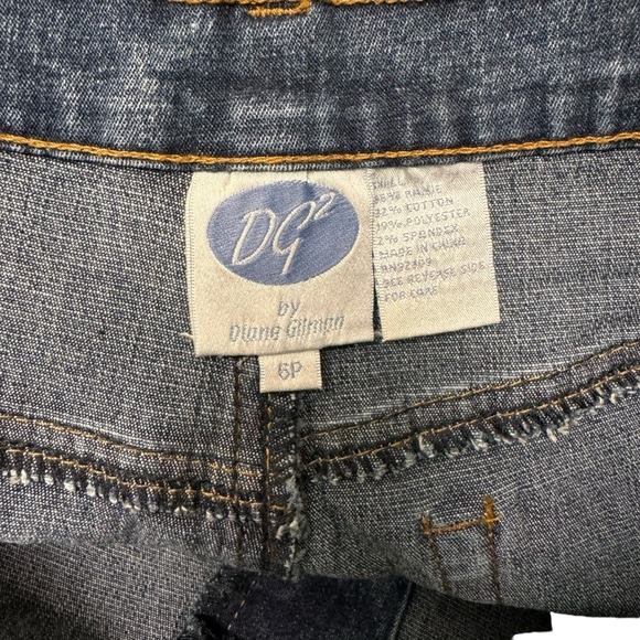 DG2 Diane Gilman Floral Embroidered Cropped Jeans 6P - Picture 5 of 5